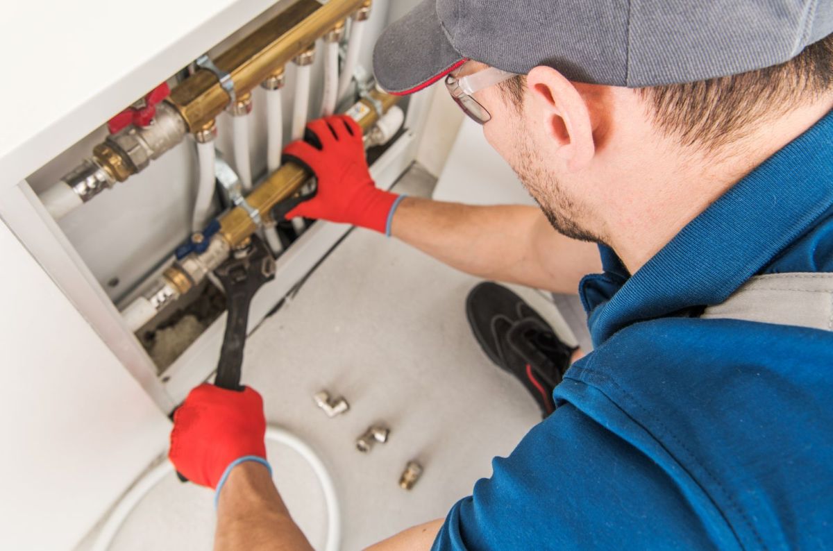Swift Solutions for Emergency Plumbing Issues with DrySource Property Restoration